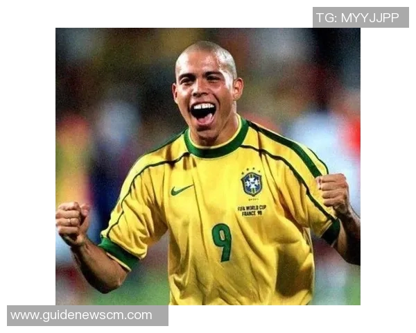 阿扬：从体育明星到足球巨星的辉煌之路与传奇故事